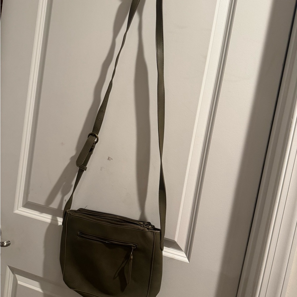 Universal Thread Olive Crossbody Bag